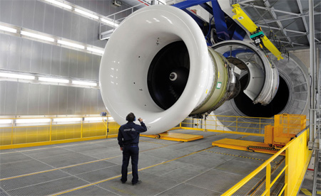 ¿Cómo se prueban los motores de los aviones?